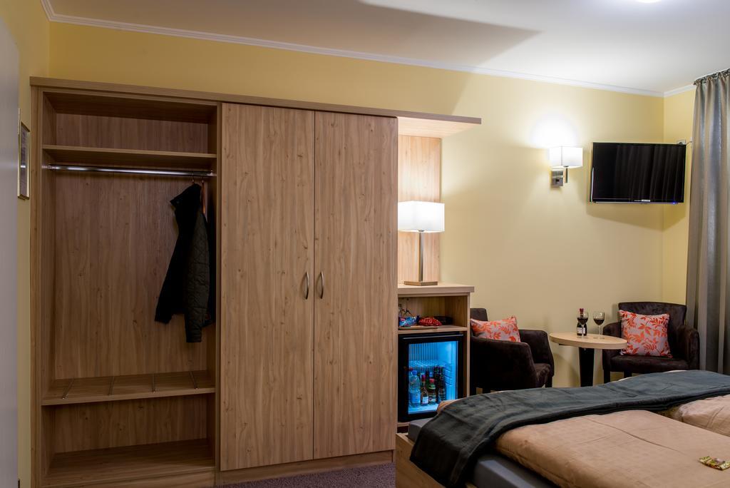 באד קונינג Landhotel Zur Post חדר תמונה